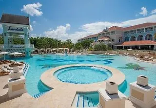 Sandals Grande Ocho Rios Beach &Villa Resort 4*,  Jamajka